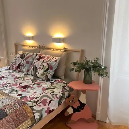 Appartement Spacious Tranquil Sunny In Center With Ac, 4k Tv Budapest